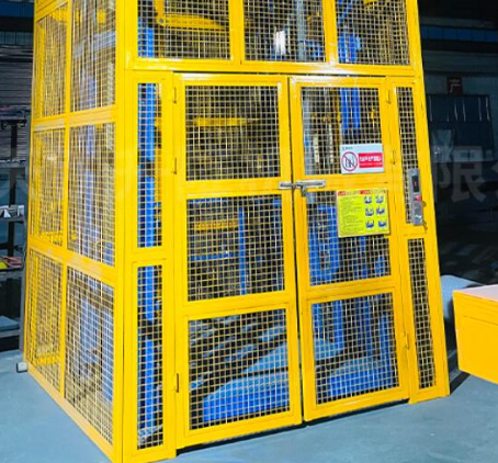 施甸货梯可以安装在室外吗